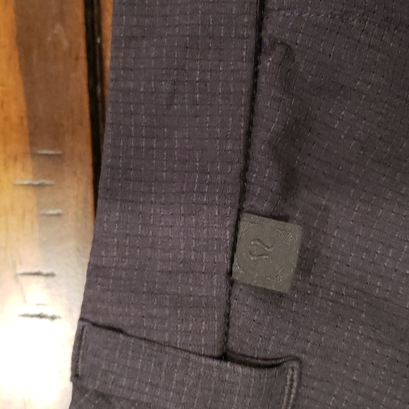 Lululemon commission short 7" *light - Picture 7 of 9